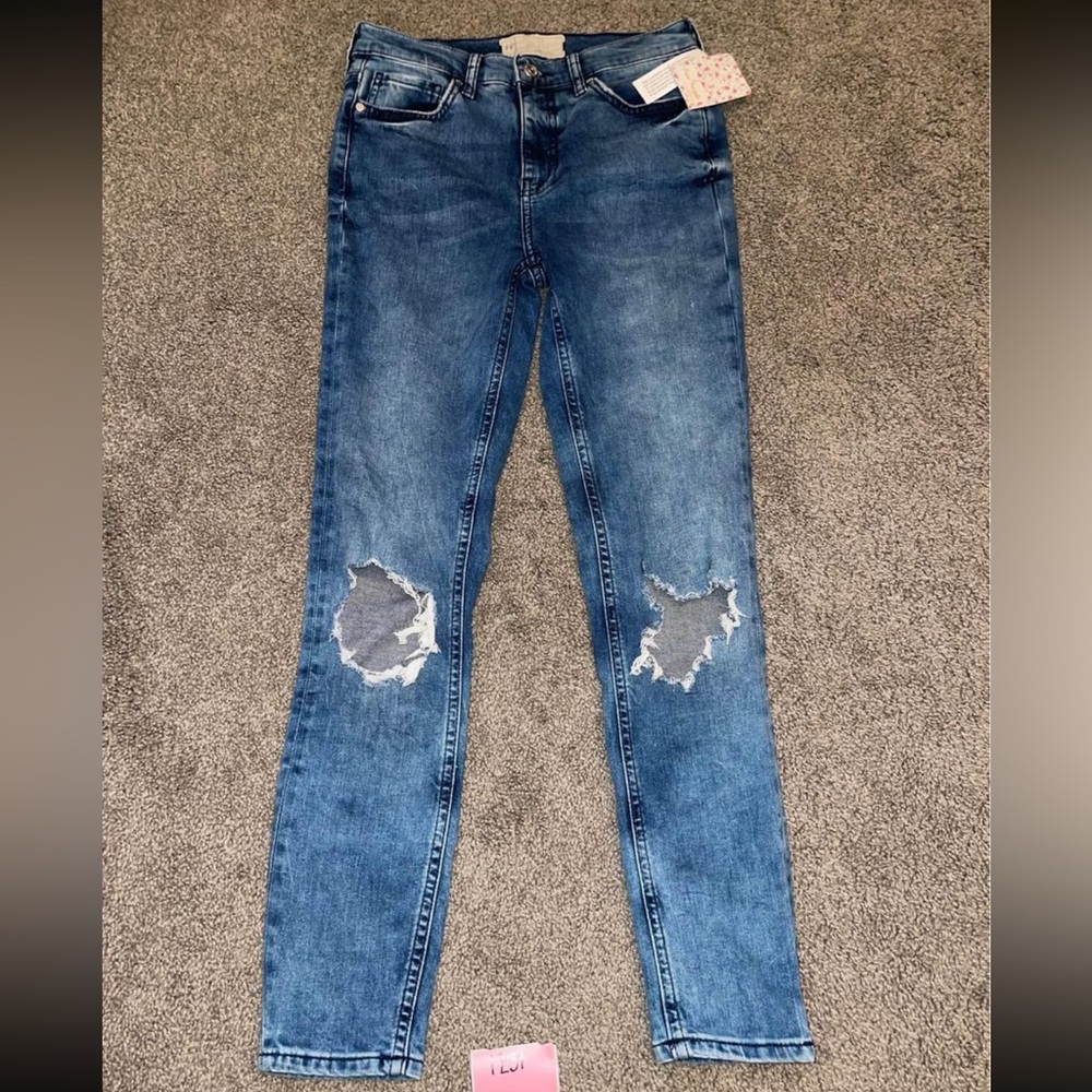 NWT Free People high rise busted knee skinny jeans size 27